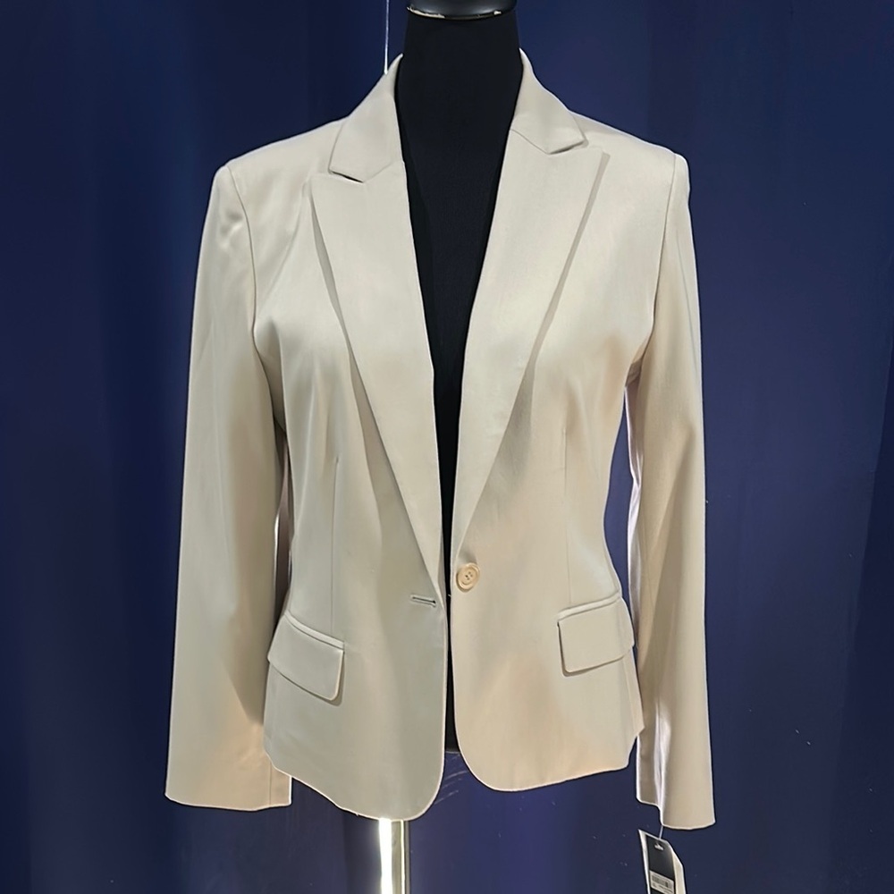 Anne Klein cream colored Tailored Blazer with Notched Lapels size 14
